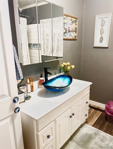 345 S Catalpa Street, Dexter, MO 63841