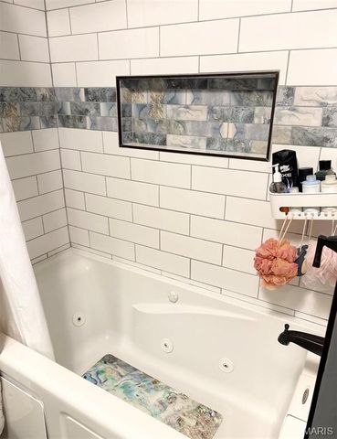 345 S Catalpa Street, Dexter, MO 63841