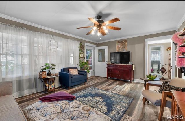 345 S Catalpa Street, Dexter, MO 63841