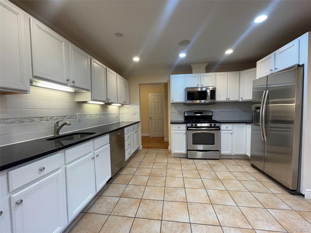 241 Central Avenue, Rye, NY 10580