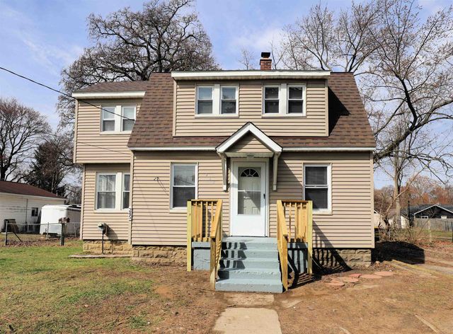 245 N Saginaw Street, Montrose, MI 48457