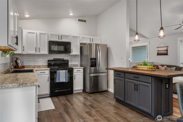 15423 Horseshoe Avenue SW, Port Orchard, WA 98367