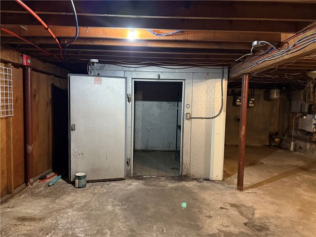 2160 Broad Street, Cranston, RI 02905