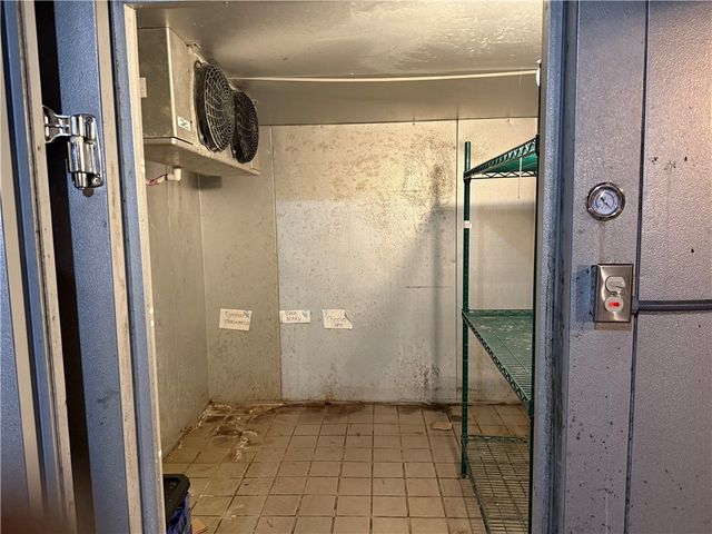 2160 Broad Street, Cranston, RI 02905