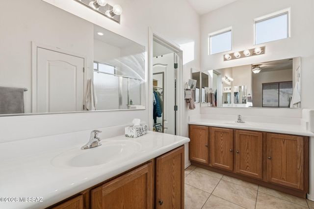 5794 S Henderson Canyon Drive, Green Valley, AZ 85622