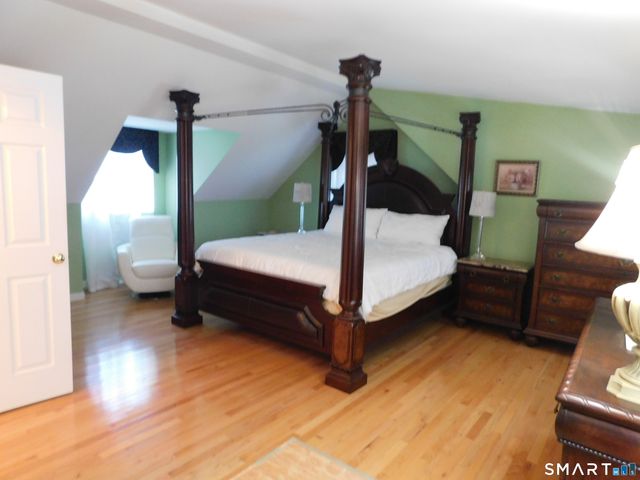 8 Tilden Road, Danbury, CT 06810
