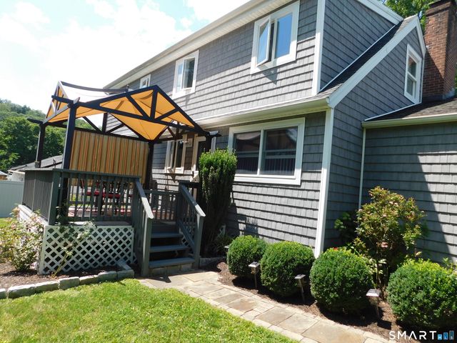 8 Tilden Road, Danbury, CT 06810