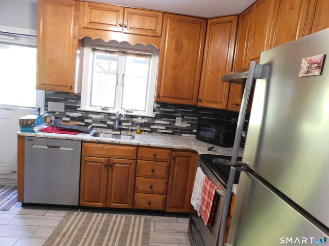8 Tilden Road, Danbury, CT 06810