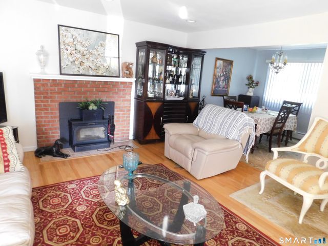 8 Tilden Road, Danbury, CT 06810