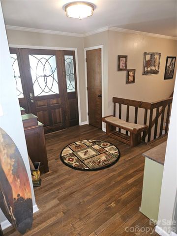 216 Brentwood Circle, Newton, NC 28658