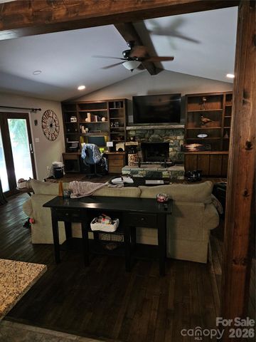 216 Brentwood Circle, Newton, NC 28658
