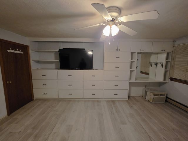 8 Woodbine Avenue, Concord, NH 03303