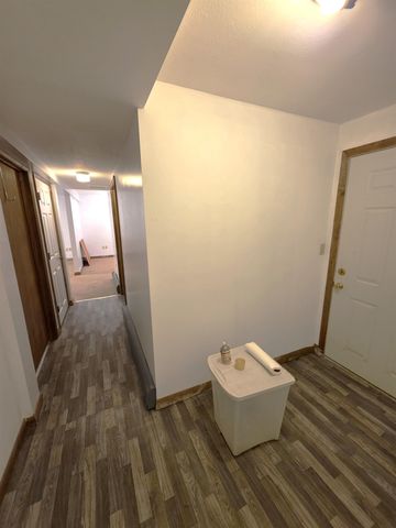 8 Woodbine Avenue, Concord, NH 03303