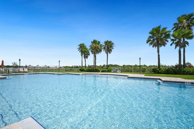 5747 Waterstone Boulevard, Fort Pierce, FL 34951