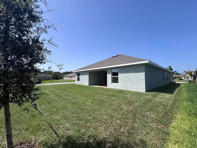 5747 Waterstone Boulevard, Fort Pierce, FL 34951