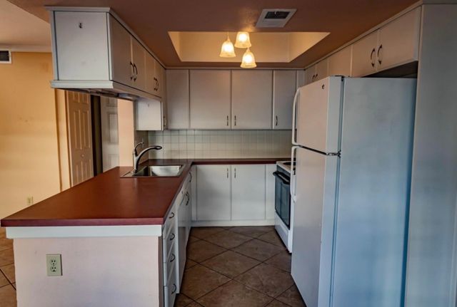 2505 Wedglea Drive 109, Dallas, TX 75211