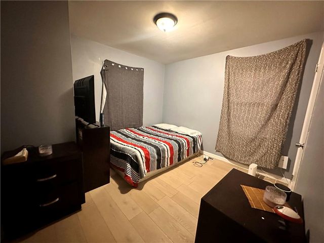 4621 E 43rd Terrace, Kansas City, MO 64130