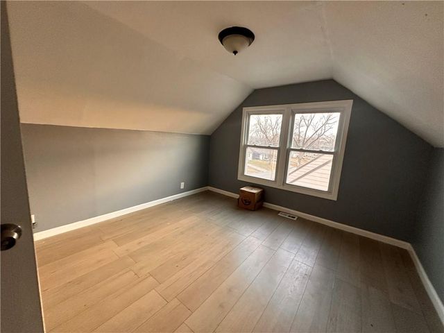 4621 E 43rd Terrace, Kansas City, MO 64130