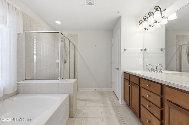 4286 STUDIO PARK Avenue, Jacksonville, FL 32216