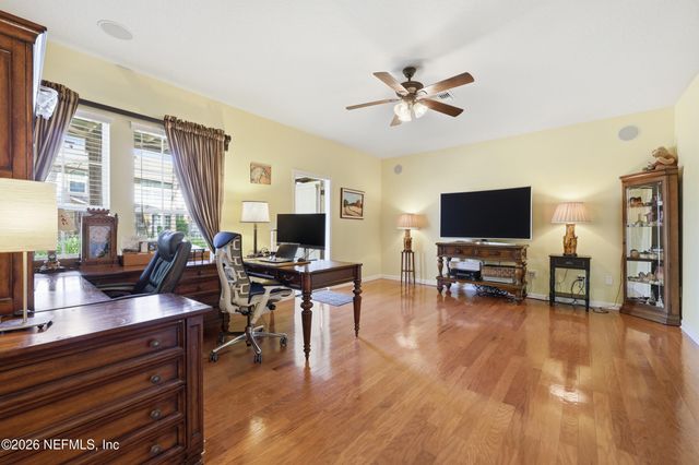 4286 STUDIO PARK Avenue, Jacksonville, FL 32216