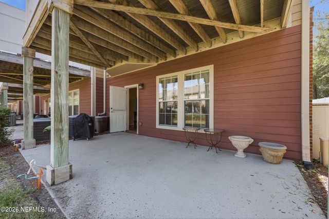 4286 STUDIO PARK Avenue, Jacksonville, FL 32216
