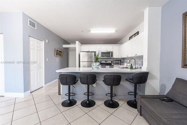 6930 NW 179th Street 3048, Hialeah, FL 33015