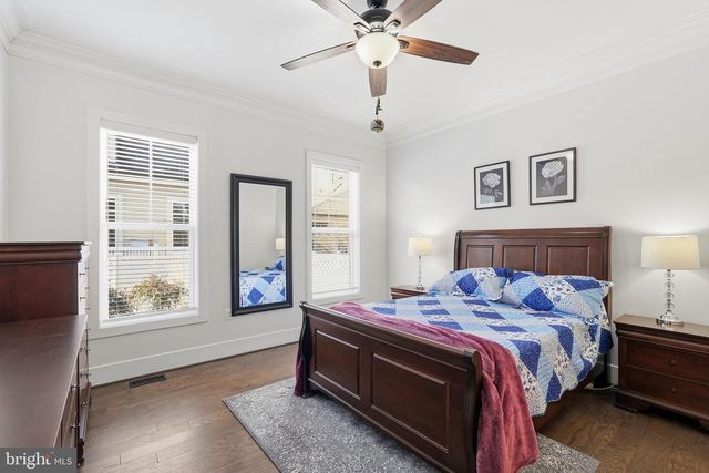 23595 GOLDEN EMBERS SQ, Ashburn, VA 20148