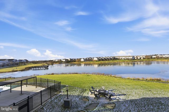 23595 GOLDEN EMBERS SQ, Ashburn, VA 20148