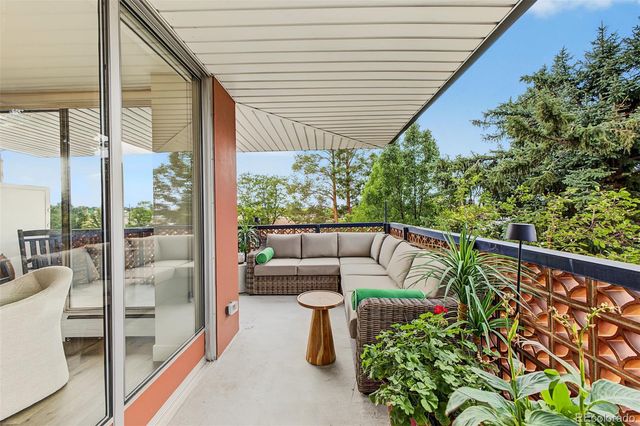 4570 E Yale Avenue 301, Denver, CO 80222