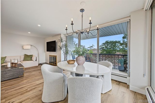 4570 E Yale Avenue 301, Denver, CO 80222