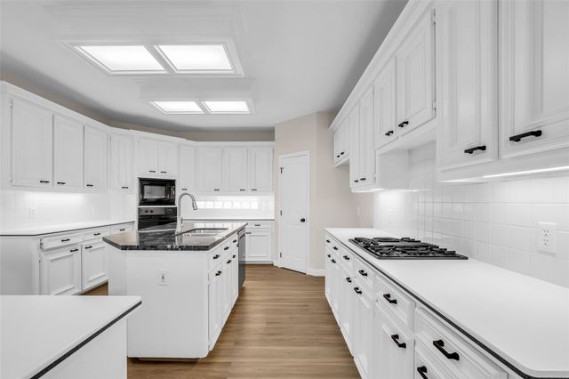 3102 Mountain Oak Court, Houston, TX 77068