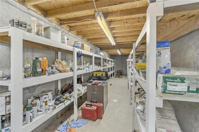 28501 SE Outer Road, Harrisonville, MO 64701