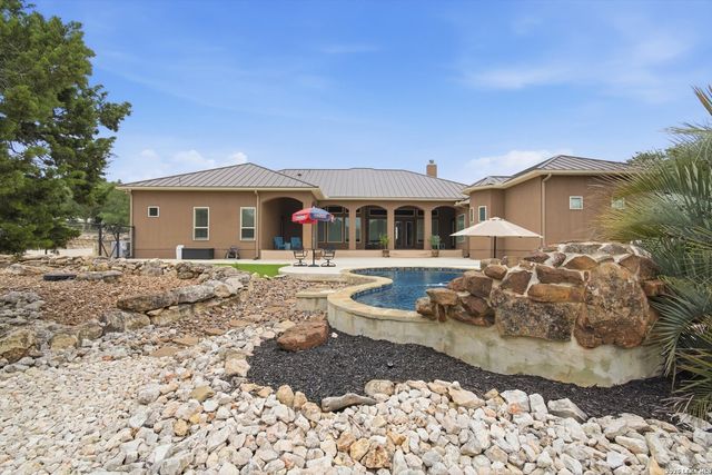 5775 COPPER VLY, New Braunfels, TX 78132