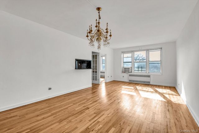 79-10 34th Avenue 7W, Jackson Heights, NY 11372