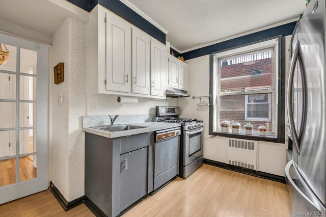 79-10 34th Avenue 7W, Jackson Heights, NY 11372