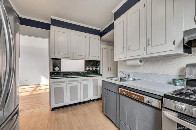 79-10 34th Avenue 7W, Jackson Heights, NY 11372