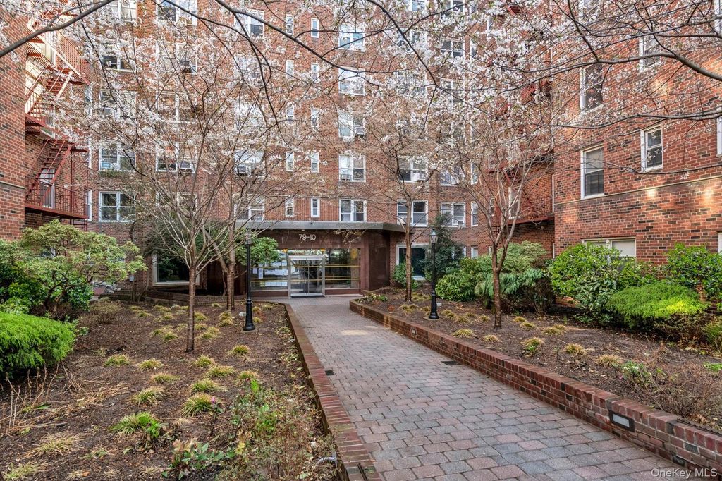79-10 34th Avenue 7W, Jackson Heights, NY 11372