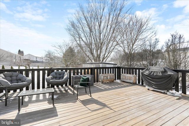 2828 FALLING SPRING RD, Chambersburg, PA 17202