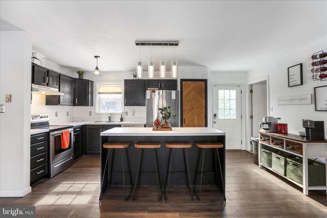 2828 FALLING SPRING RD, Chambersburg, PA 17202