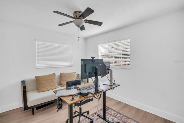 218 49TH AVENUE N, St Petersburg, FL 33703