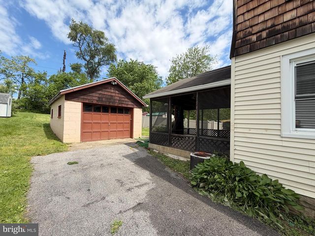 1404 ELMWOOD AVE, Sharon Hill, PA 19079