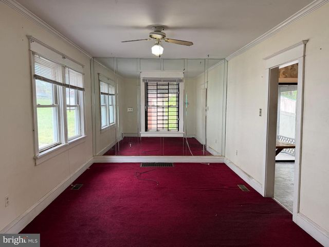 1404 ELMWOOD AVE, Sharon Hill, PA 19079