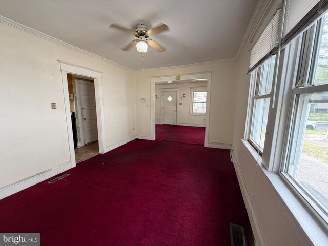 1404 ELMWOOD AVE, Sharon Hill, PA 19079