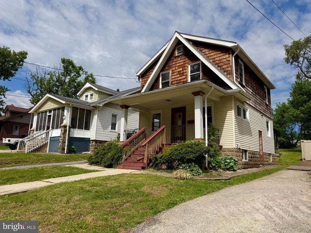 1404 ELMWOOD AVE, Sharon Hill, PA 19079