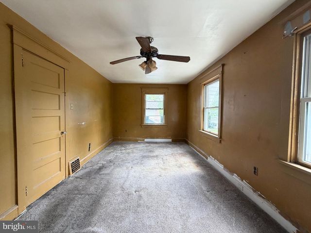 1404 ELMWOOD AVE, Sharon Hill, PA 19079