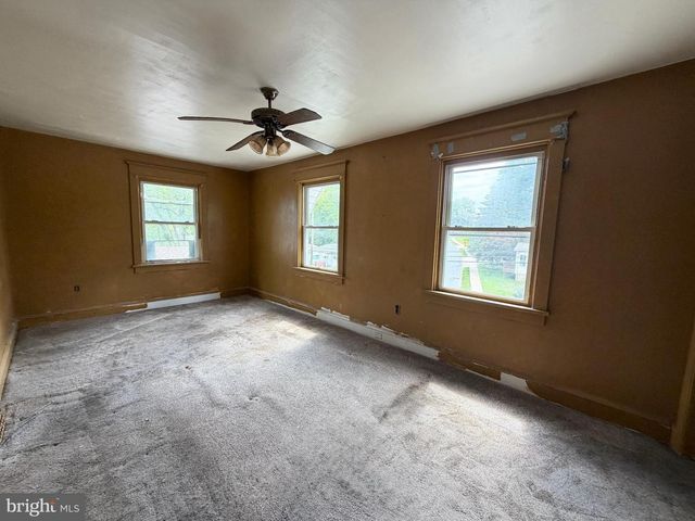 1404 ELMWOOD AVE, Sharon Hill, PA 19079