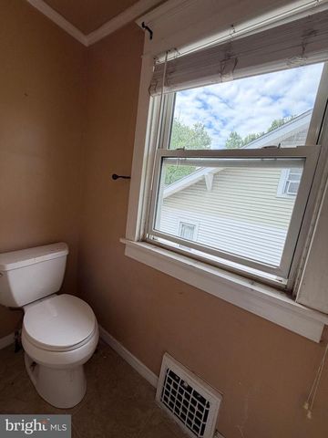 1404 ELMWOOD AVE, Sharon Hill, PA 19079
