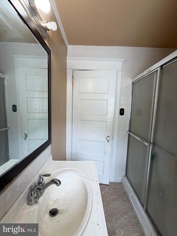 1404 ELMWOOD AVE, Sharon Hill, PA 19079