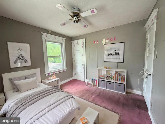 1404 ELMWOOD AVE, Sharon Hill, PA 19079