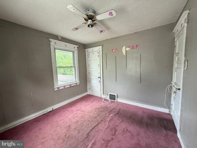 1404 ELMWOOD AVE, Sharon Hill, PA 19079